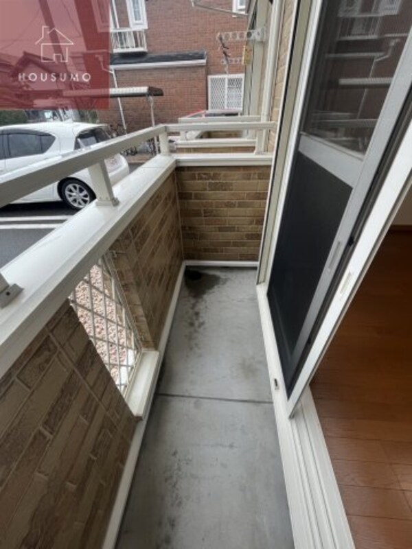 バルコニー(バルコニーがあります)