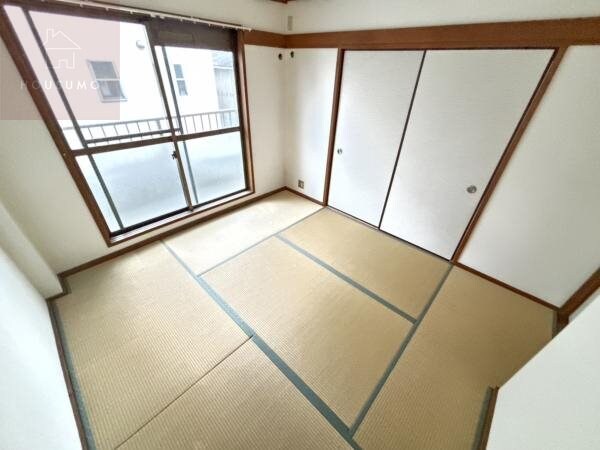 物件内観写真18　(来客時にも便利な和室付き)