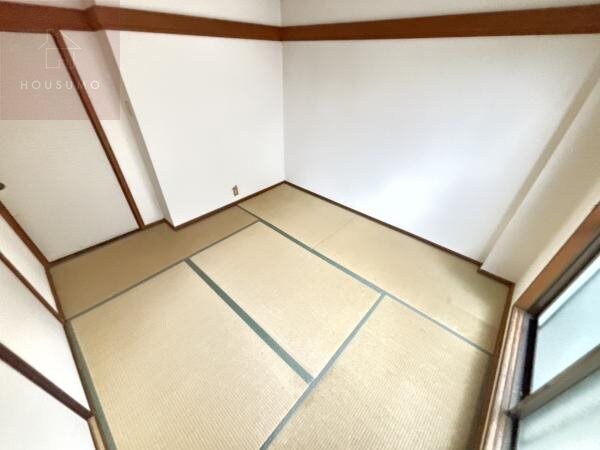 物件内観写真22　(和室、ちょっとしたくつろぎスペースにいかがでしょうか)