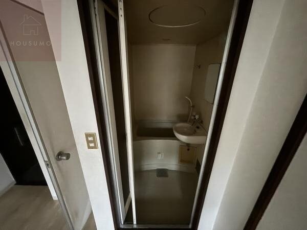 物件内観写真23　(コンパクトで使いやすいお風呂です)