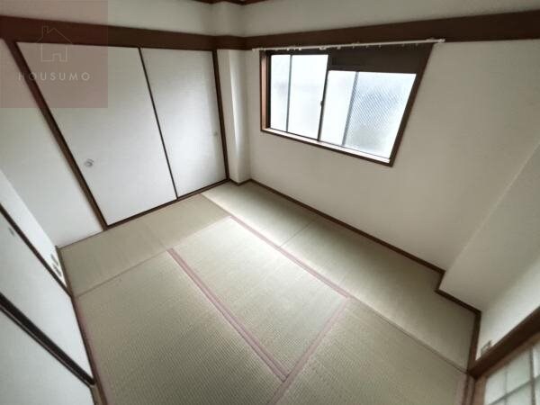 物件内観写真28　(ゆったり過ごせる居間です)