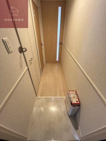 物件内観写真10　(きれいな玄関です)