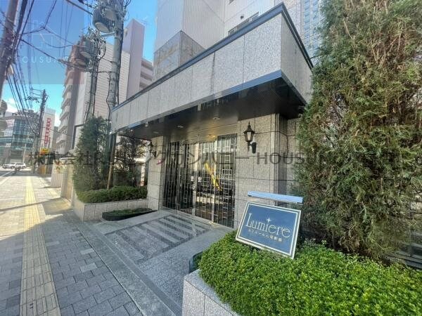 エントランス(落ち着いたエントランスです)