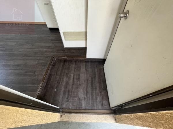 物件内観写真9　(落ち着いた玄関です)