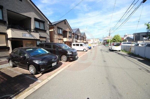 駐車場(駐車場完備です)