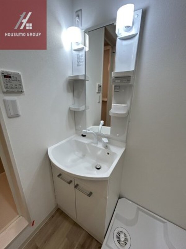 独立洗面台