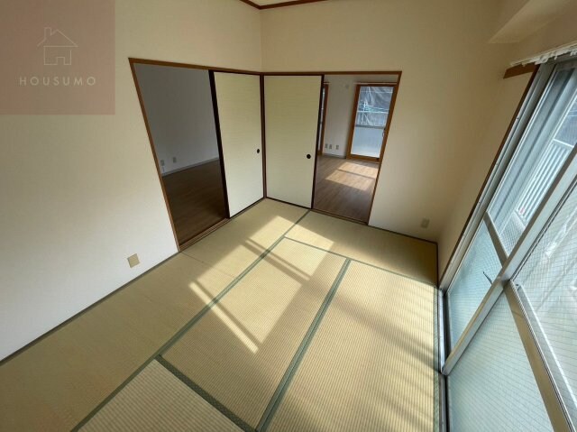 物件内観写真8　(落ち着いて過ごせるお部屋なので、寝室にいかがでしょうか)