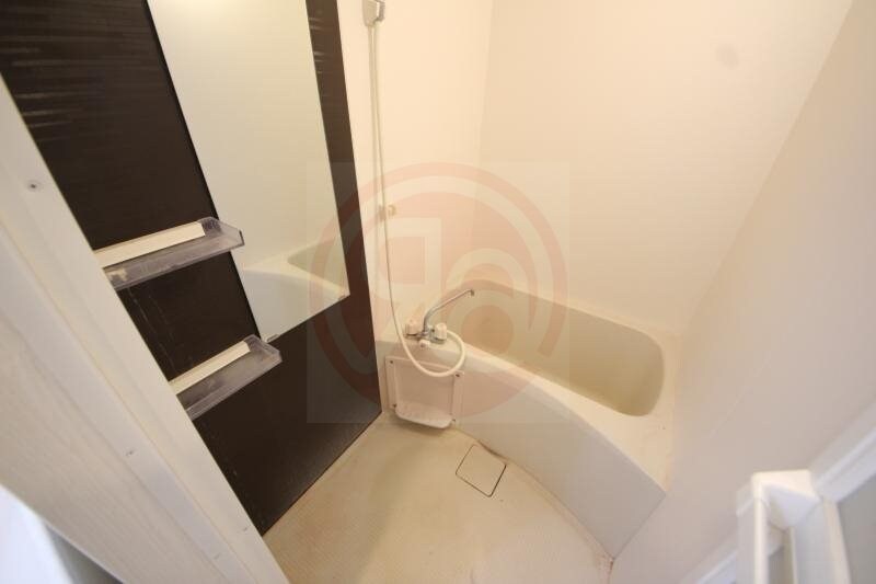 物件内観写真8　(コンパクトで使いやすいお風呂です)