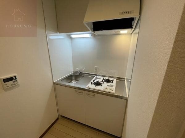 キッチン(コンパクトなキッチンで掃除もラクラク)