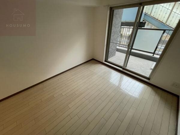 物件内観写真16　(リビングです)