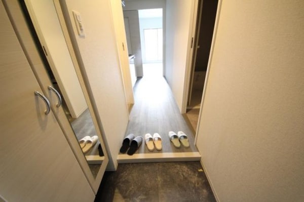 玄関(明るい玄関です)