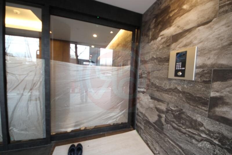 物件外観写真2　(エントランスです)