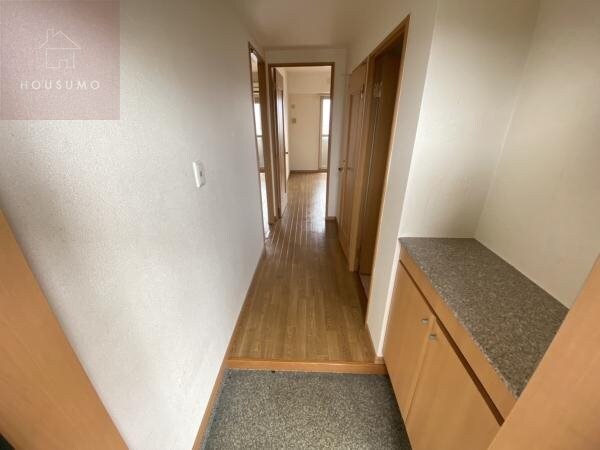 物件内観写真9　(落ち着いた玄関です)