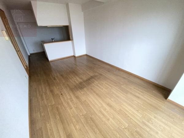 物件内観写真16　(ゆったりとしたリビングです)