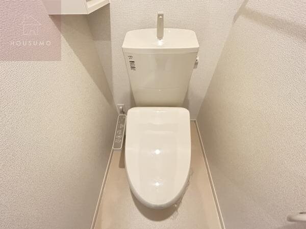 トイレ(ゆったりとした空間のトイレです)