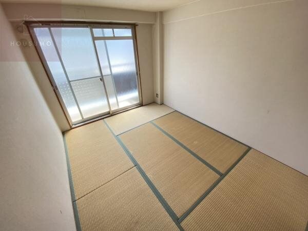 物件内観写真24　(フローリングだけでなく、和室もあります)