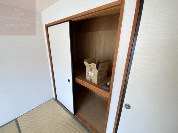 物件内観写真26　(収納のためのスペースです)