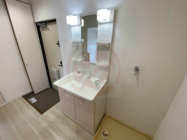 独立洗面台(落ち着いたトイレです)