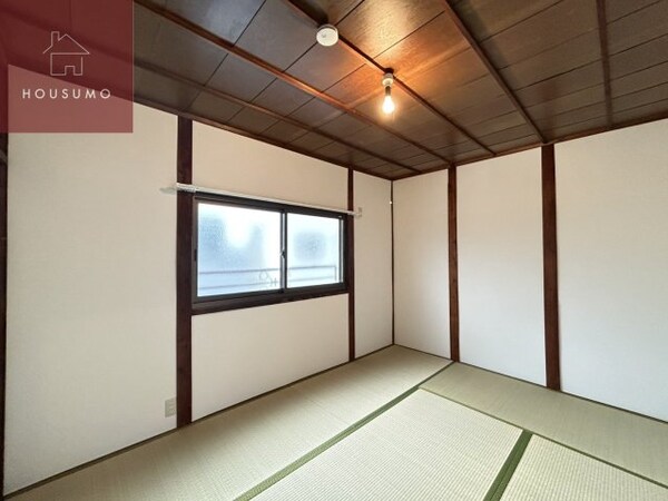 寝室(使い勝手のいい寝室です)