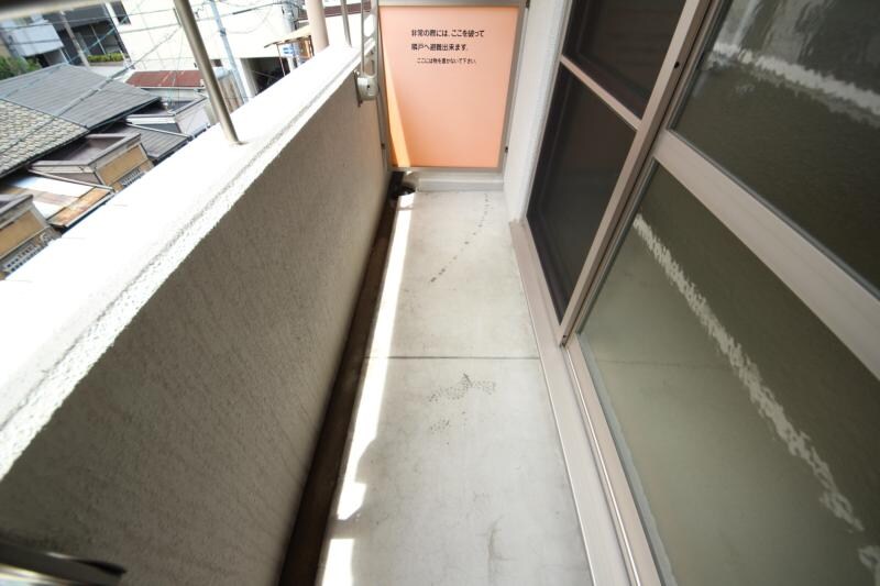 物件内観写真13　(広々としたバルコニーです)