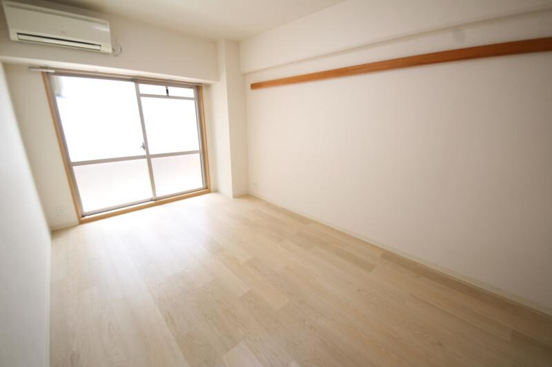 物件内観写真16　(おしゃれなリビングです)