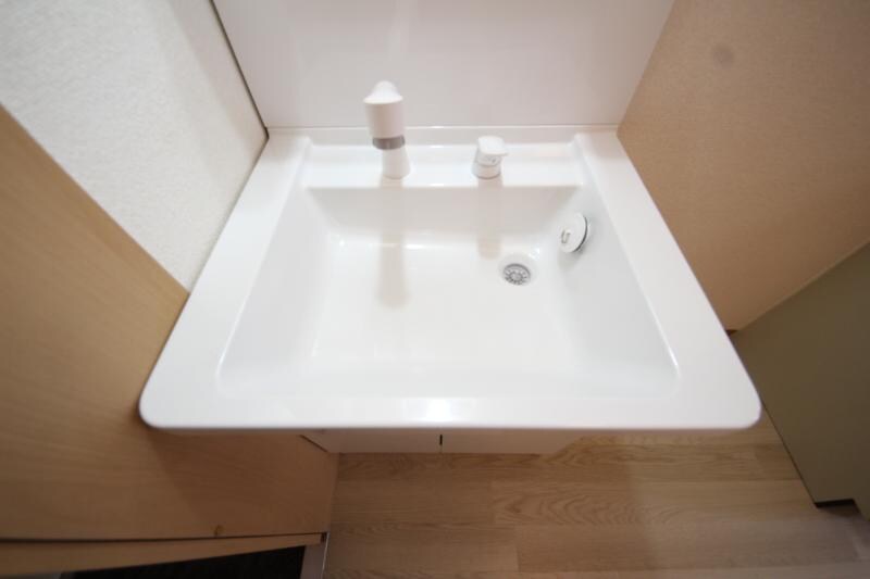 物件内観写真22　(忙しい朝には欠かせない洗面所です)