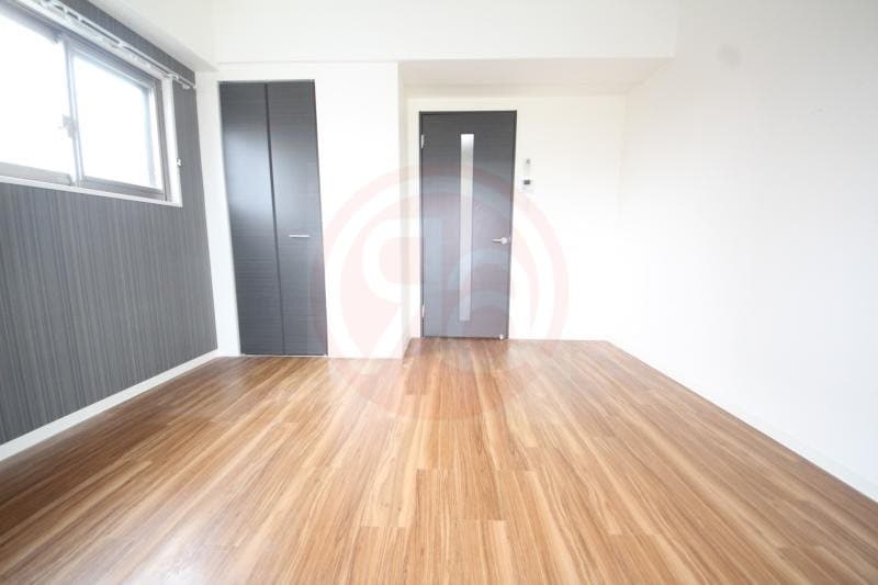 物件内観写真7　(ゆったりとした居間です)