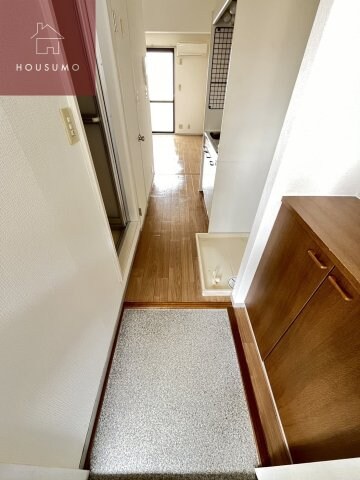 物件内観写真9　(シンプルで使いやすい玄関です)