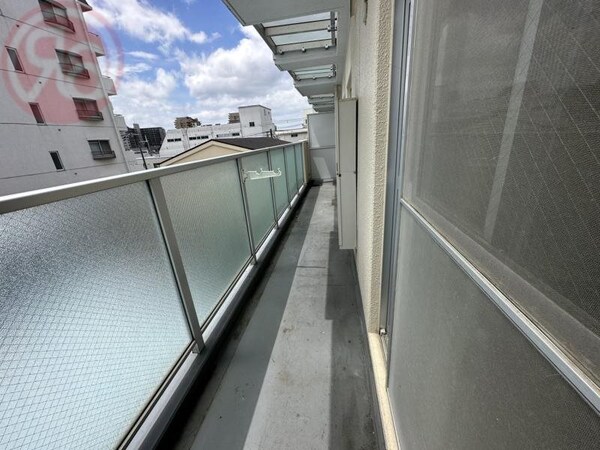バルコニー(陽当たり良好なバルコニーです)