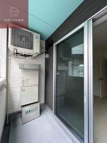 物件内観写真11　(暖かな日差しのふりそそぐバルコニー)