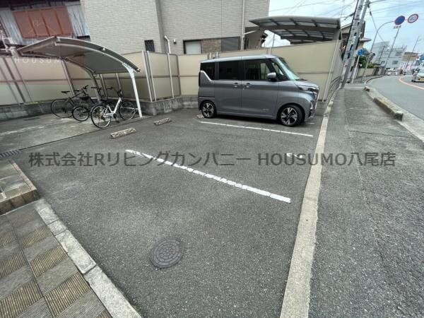 駐車場(駐車場です)