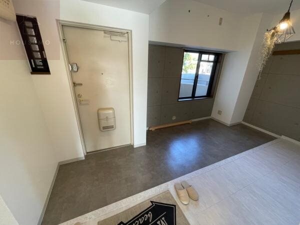 玄関(シンプルで使いやすい玄関です)