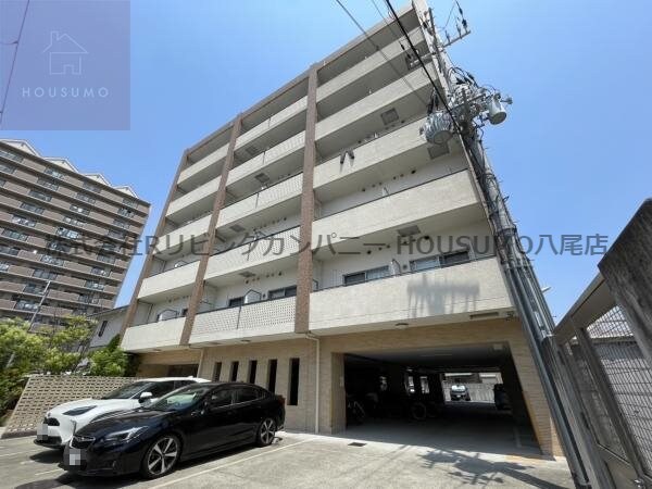 物件外観写真1　(おしゃれな外観です)