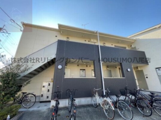 物件外観写真3　(落ち着いた雰囲気の外観です)