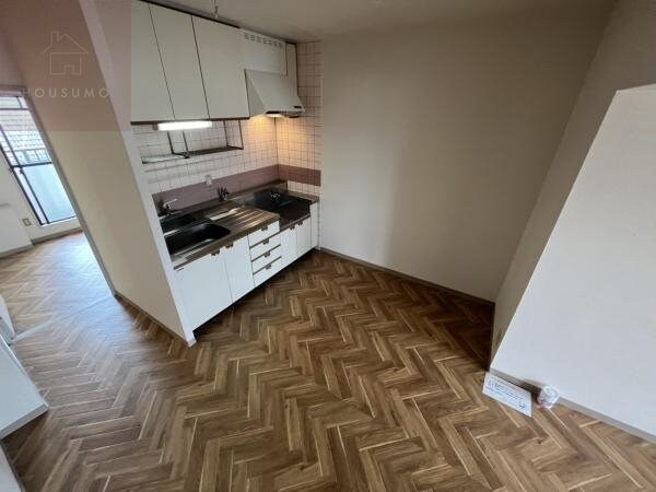 居室(ゆったり過ごせる居間です)