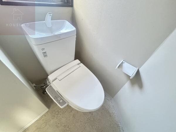 物件内観写真7　(清潔感のあるトイレです)