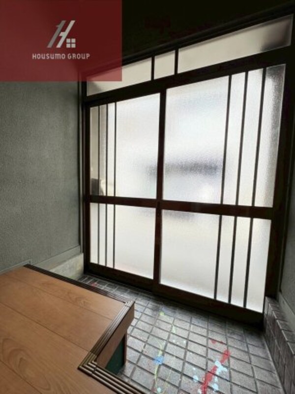 玄関(明るい玄関です)