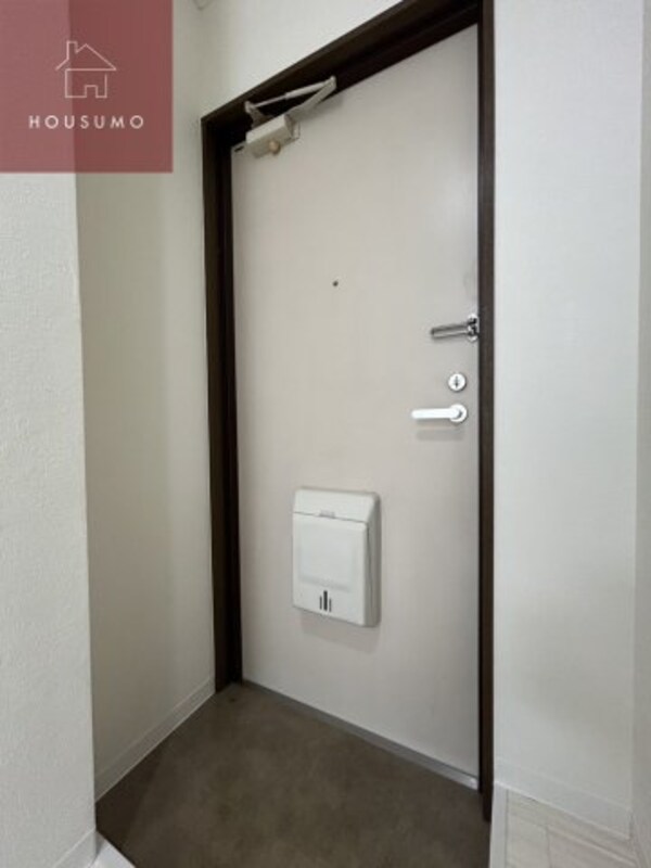 玄関(落ち着いた玄関です)