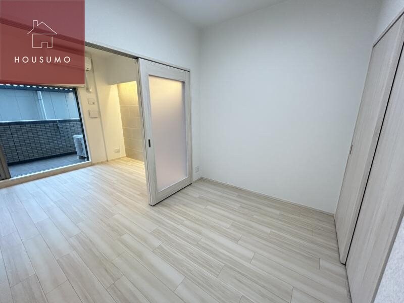 物件内観写真8　(ゆったりした洋室です)