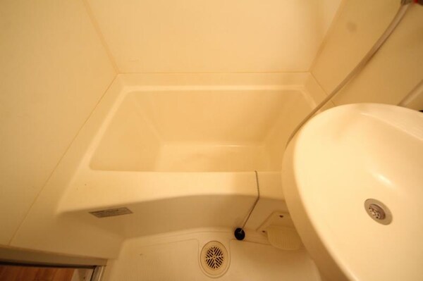 浴室(きれいなお風呂です)