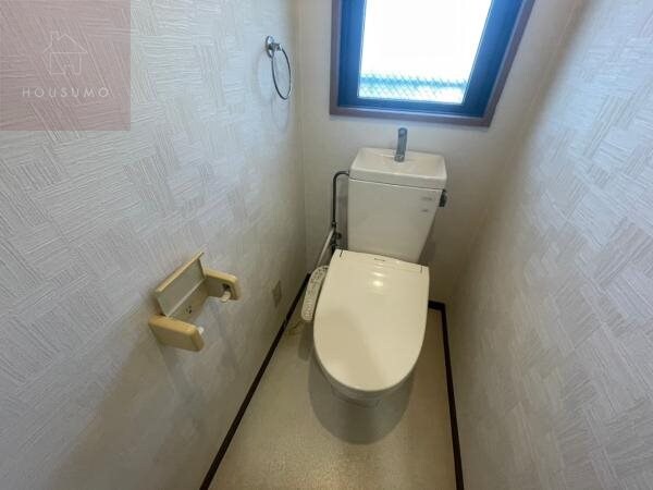 物件内観写真28　(コンパクトで使いやすいトイレです)