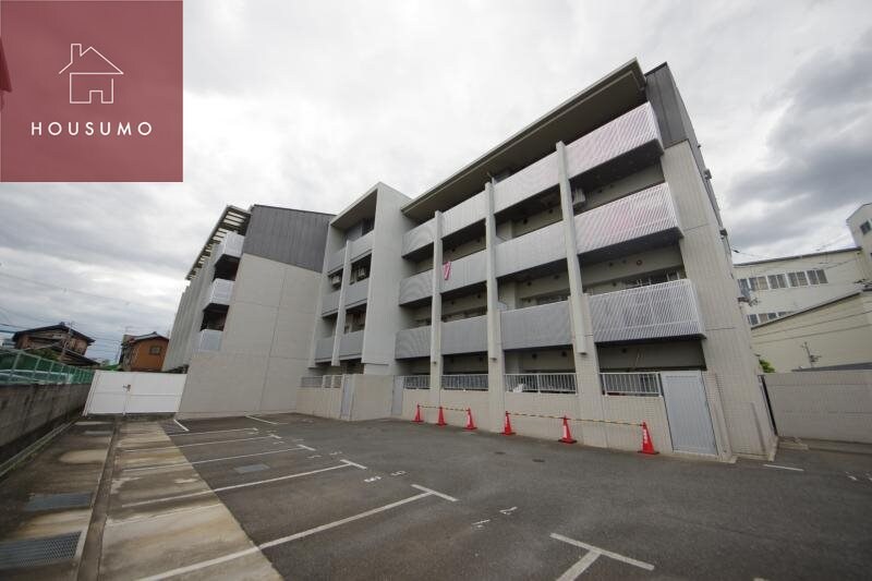 物件外観写真4　(外観もきれいです)