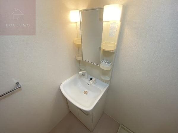 物件内観写真19　(独立洗面台です)