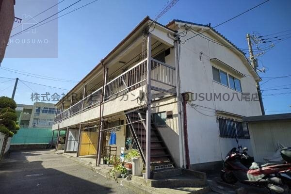 物件外観写真1　(きれいな外観です)