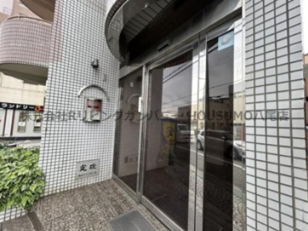 エントランス(建物の内部です)