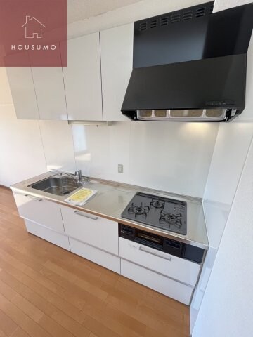 物件内観写真5　(キッチンでお料理をお楽しみください)