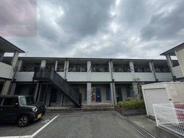 物件外観写真1　(おしゃれな外観です)