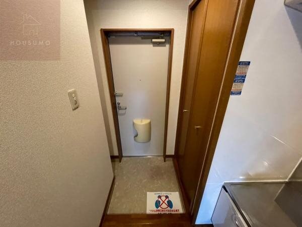 物件内観写真26　(ゆったりとした玄関です)