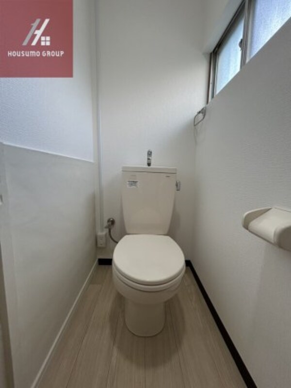 トイレ(シンプルで使いやすいトイレです)