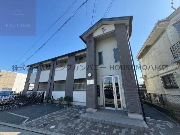 物件外観写真1　(外観もきれいです)